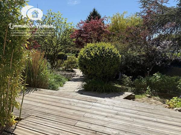CONTEMPORAINE, VOLUMES RARES, JARDIN PAYSAGER, 20 MIN DE ROUEN 824 000 €