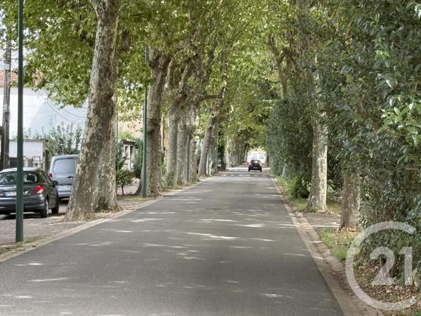 Appartement F4 à vendre  4 pièces - 117,62 m 2   SEYSSINET PARISET  - 38