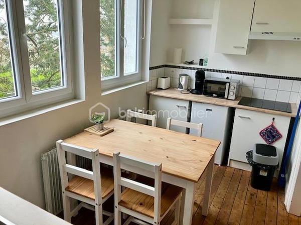 Immeuble commercial de 200 m²