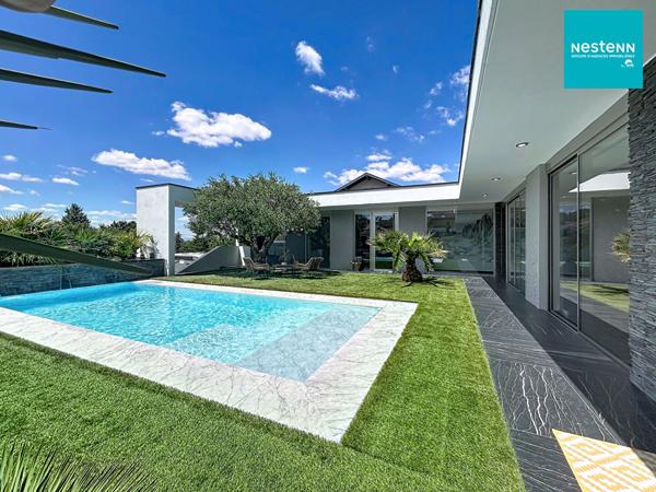 Saint-Just-Saint-Rambert : Maison d'architecte d'exception avec piscine miroir !