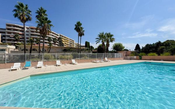 Appartement à vendre    4 pièces • 105,91 m2 Le Cannet