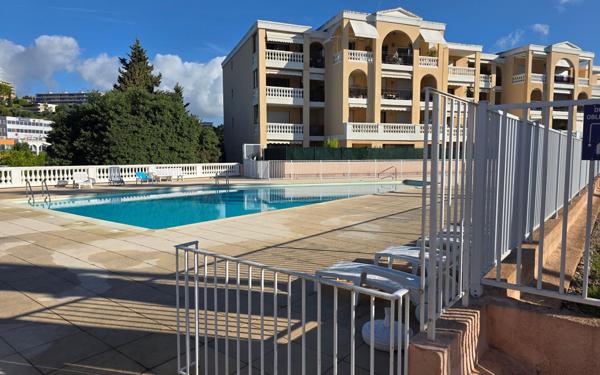 Appartement à vendre    4 pièces • 105,91 m2 Le Cannet