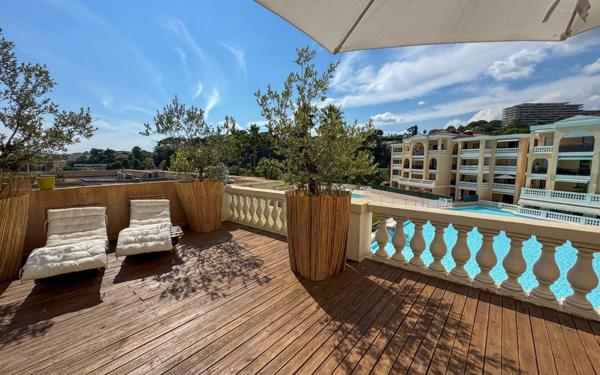 Appartement à vendre    4 pièces • 105,91 m2 Le Cannet