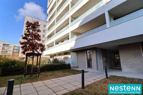 Appartement de type 3 de 65m2 avec terrasse et garage fermé situé sur le secteur de Carré de Soie