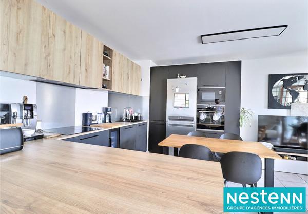 Appartement de type 3 de 65m2 avec terrasse et garage fermé situé sur le secteur de Carré de Soie