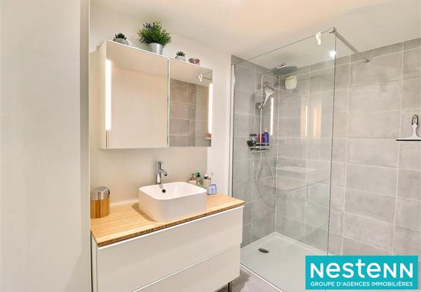 Appartement de type 3 de 65m2 avec terrasse et garage fermé situé sur le secteur de Carré de Soie