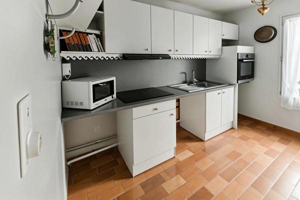 - AVIGNON - 84000 - APPARTEMENT 2/3 PIECES - GARE CENTRE VILLE - QUARTIER CHAMPFLEURY -RENTABILITÉ LOCATIVE 6%