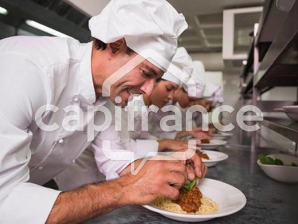 Fonds de commerce Restaurant 130m2 à vendre au cœur de NANTES (44) sur un axe très passant avec terrasse extérieure