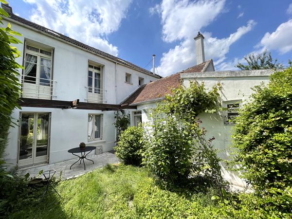 Maison Briarde Grisy-Suisnes 5 pièces 140 m2 + combles de 80 m²