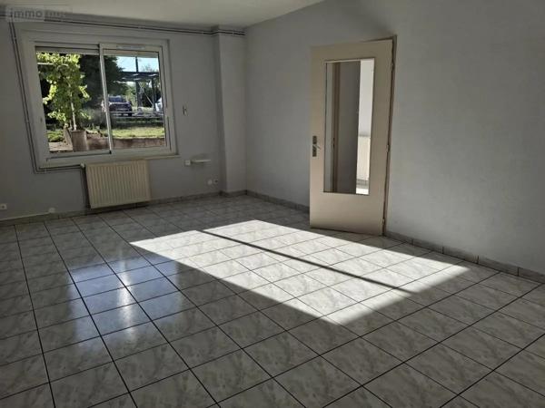 Location - Appartement Vaudrey 39380 4 pièces 90 m 2