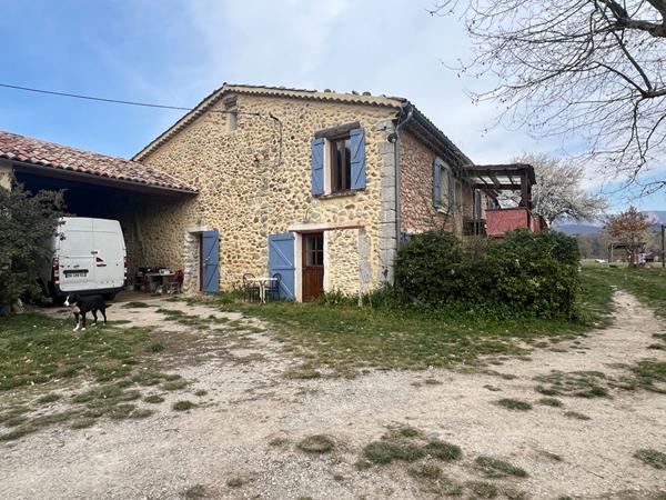Maison Salignac 9 pièce(s) 266 m2 Bâtisse en pierres avec vue panoramique  Alpes de hautes provence