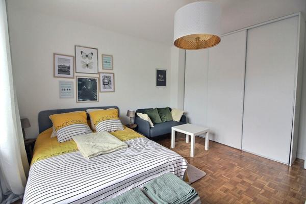 Appartement Suresnes 1 pièces 28 m²