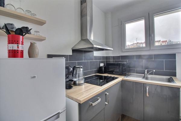 Appartement Suresnes 1 pièces 28 m²