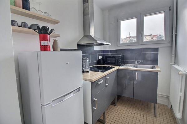 Appartement Suresnes 1 pièces 28 m²