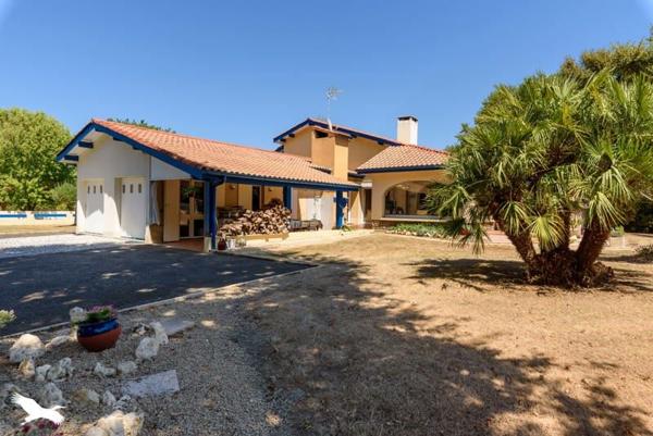 Maison à vendre 399 990 € Aire-sur-l'Adour 7 p 220 m² DPE C