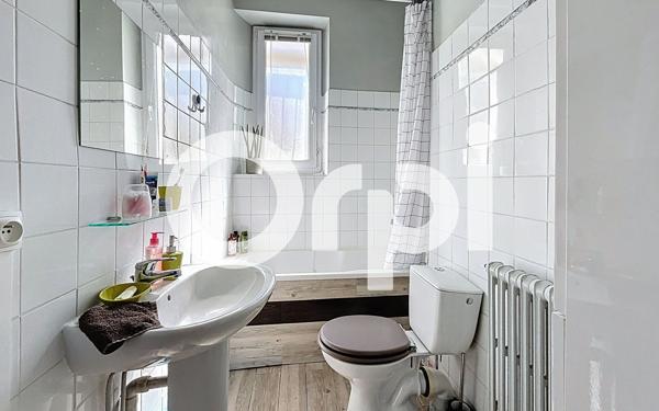 Maison à vendre    3 pièces •  Brive-la-Gaillarde