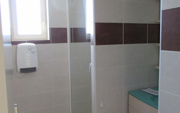 Maison à louer    5 pièces •  Saint-Yrieix-la-Perche