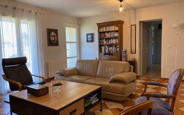 Maison à vendre    5 pièces •  Saint-Loubès