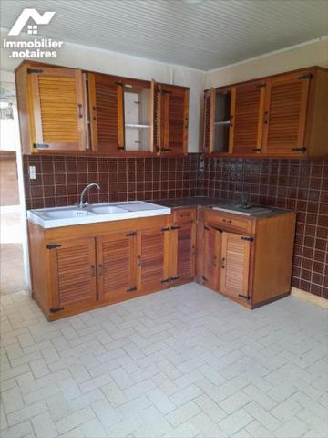 MAISON de plain- pied - A RESTAURER - 70 m² - 2 chbres