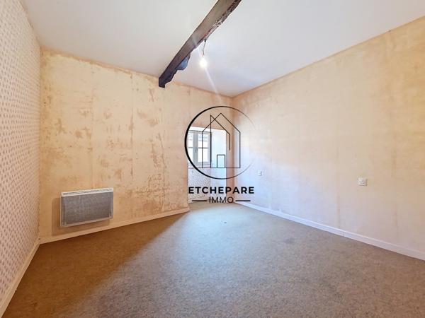 Garris (64120) Ensemble immobilier composé de 2 maisons