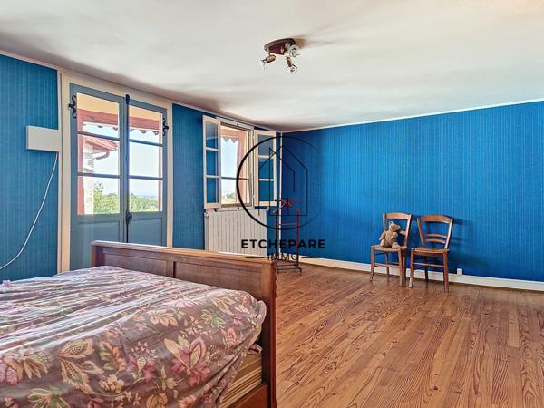 Garris (64120) Ensemble immobilier composé de 2 maisons