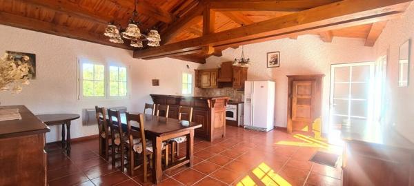 Maison à louer    3 pièces •  Saint-Alban-Auriolles