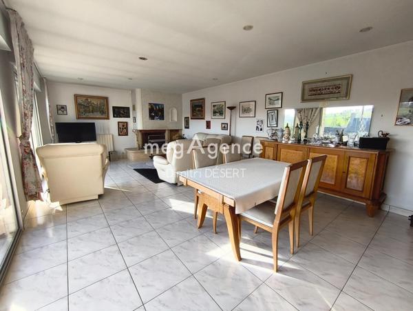 Maison à TINCHEBRAY-BOCAGE, 61800 - 7 pièces 188m²