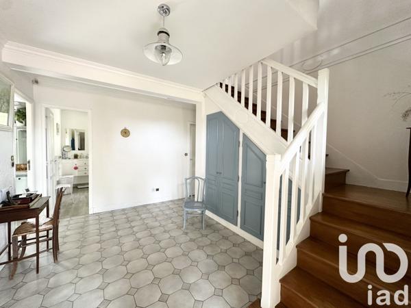 Maison 7 pièces de 190 m² à Rubelles (77950)