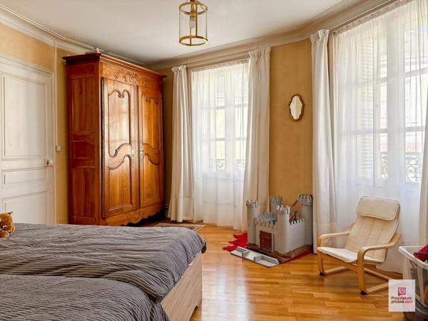 Maison de Maitre - La Fleche 9 pièce(s) 244 m2