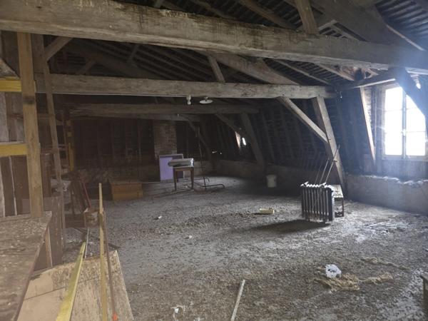 Immeuble à vendre CHANTONNAY (85)