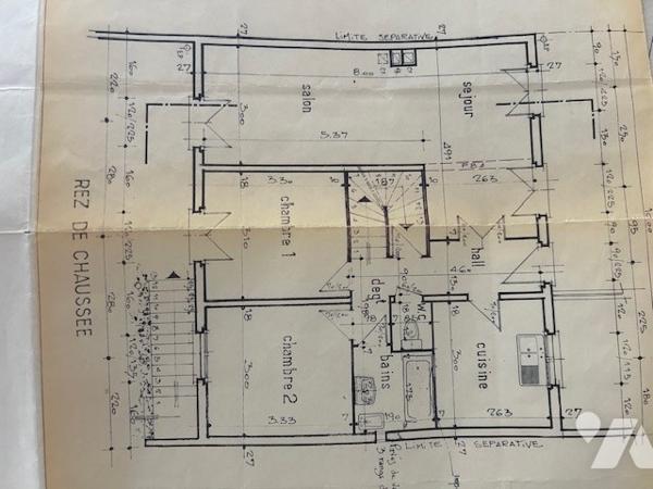 Une maison individuelle à usage d'habitation située à OSNY (95520).