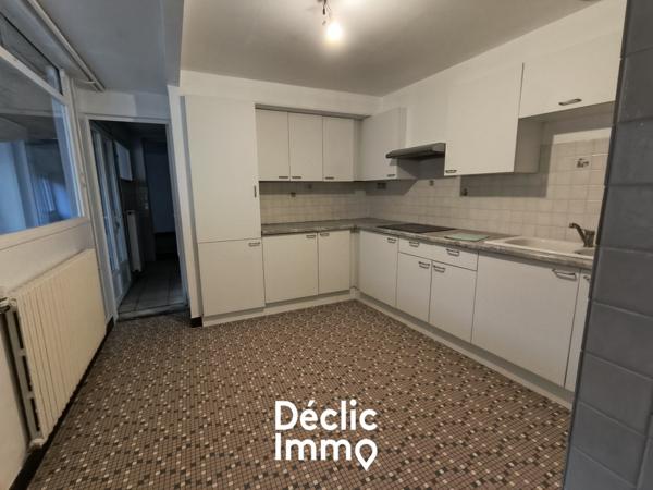 Vente maison à rénover Thenezay, 193m² 9 pièces 119 990€ avec garage