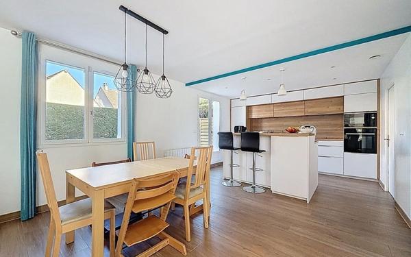 Maison à vendre    5 pièces • 118 m2 Guyancourt