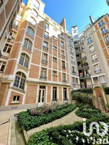 Appartement 6 pièces de 156 m² à Paris (75007)