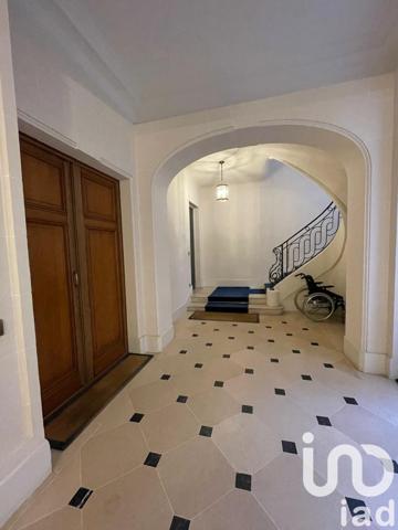 Appartement 6 pièces de 156 m² à Paris (75007)