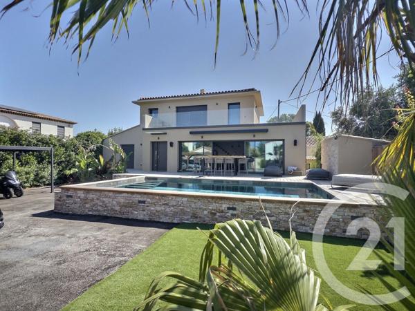 Maison à vendre  6 pièces - 222,75 m 2   SIX FOURS LES PLAGES  - 83