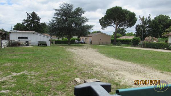 Vente terrain Ambares Et Lagrave : 221 550 € - AJP Immobilier Cubzac-les-Ponts