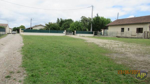 Vente terrain Ambares Et Lagrave : 221 550 € - AJP Immobilier Cubzac-les-Ponts