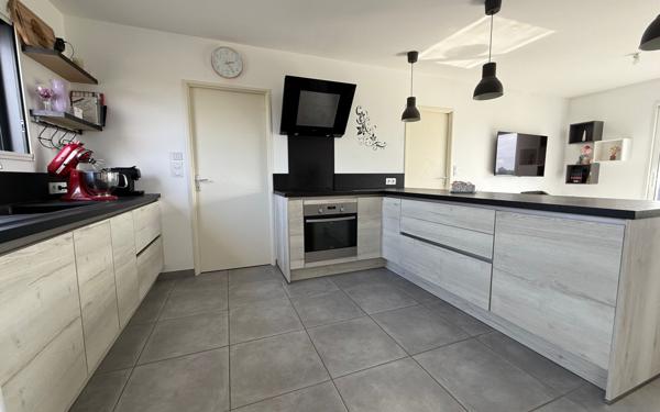 Maison à vendre    5 pièces •  Le Houga