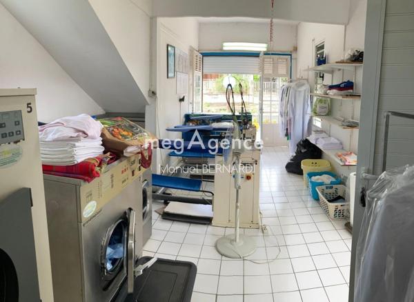 Fonds De Commerce à SAINTE-ROSE, 97115 - 4 pièces 70m²