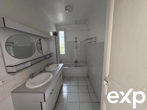 1.bail commercial+ 1 maisons – ENTREPOT SUR 2 niveaux Production d’agrumes – Fort rendement