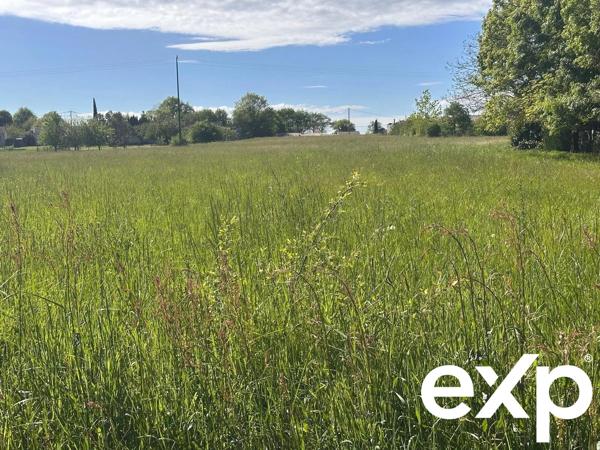 Terrain constructible au calme à Faux-en-Périgord