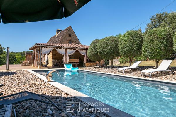 Maison de hameau en pierre et son extérieur envoutant