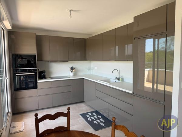 Appartement à vendre Saint Marc Sur Mer - 5 pièces, 80m² avec 3 chambre(s) à 451 500€ - AJP Immobilier Saint-Marc-sur-Mer