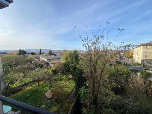 Maison de ville à rénover à Saint-Max