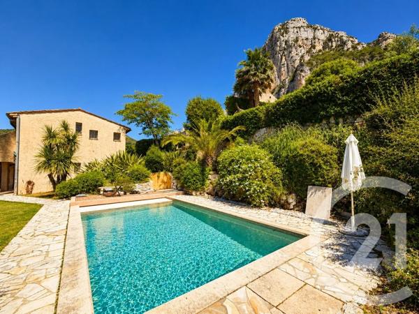 Maison à vendre  5 pièces - 189,35 m 2   ST JEANNET  - 06