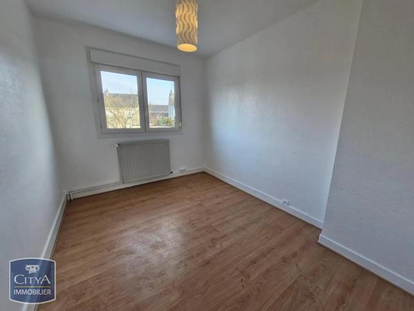 Maison à louer 4 pièces 87.7m² Le Mans (72000)
