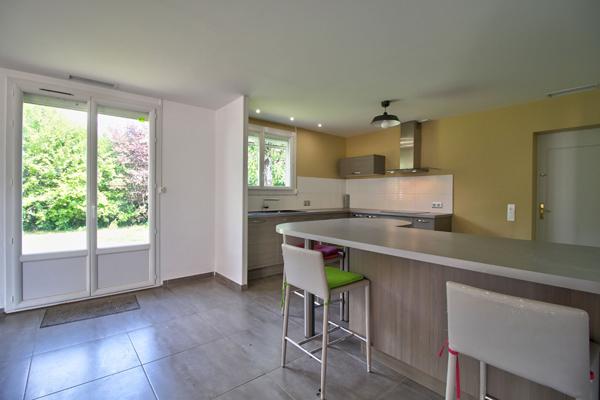 BOÉ - Maison plain-pied rénovée de 4 chambres de 123m² avec garage et jardin.