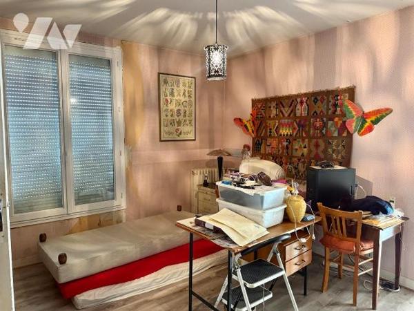 Maison familiale 223 m² avec garage et jardin - Sainte-Savine

À vendre à Sainte-Savine (1030...