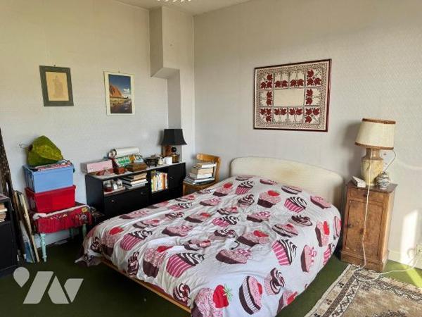 Maison familiale 223 m² avec garage et jardin - Sainte-Savine

À vendre à Sainte-Savine (1030...